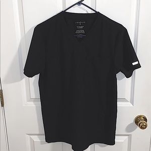 Jaanuu small men’s scrub top like new